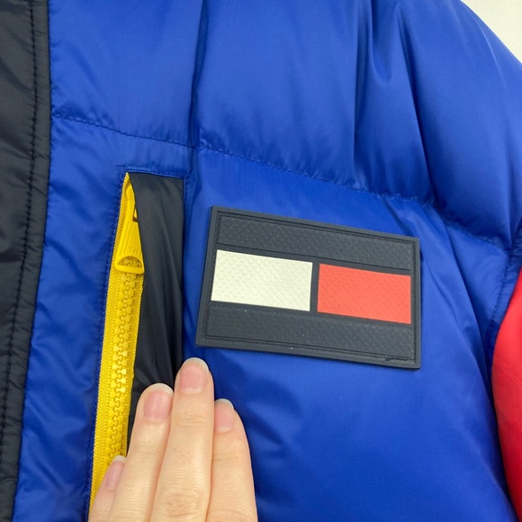 Tommy Hilfiger Puffer Jacket - Picture 8 of 9